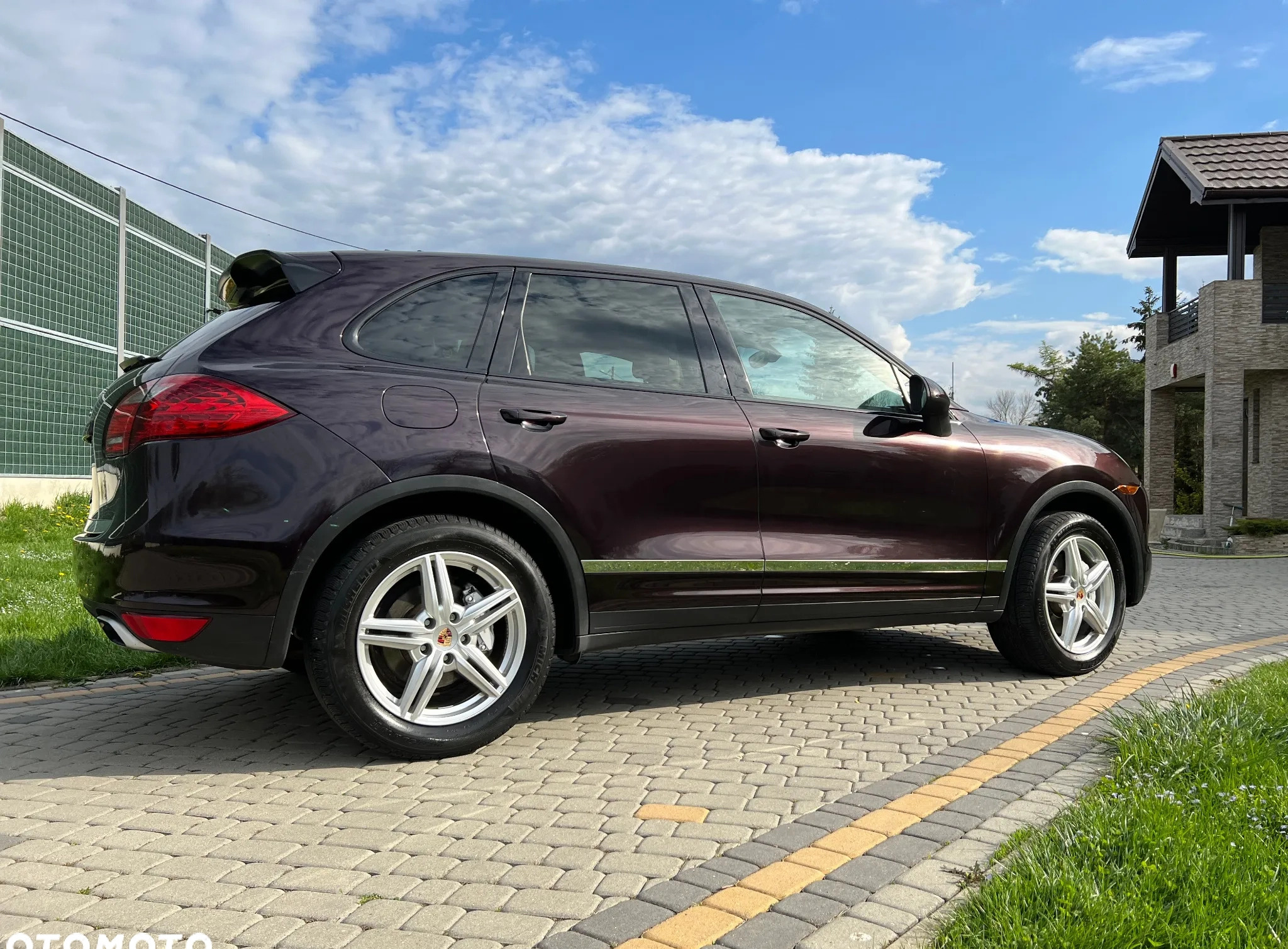 Porsche Cayenne cena 89900 przebieg: 118000, rok produkcji 2012 z Przemyśl małe 667